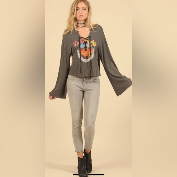 Vintage Havana bell sleeve lace up desert nights top - Picture 3 of 8